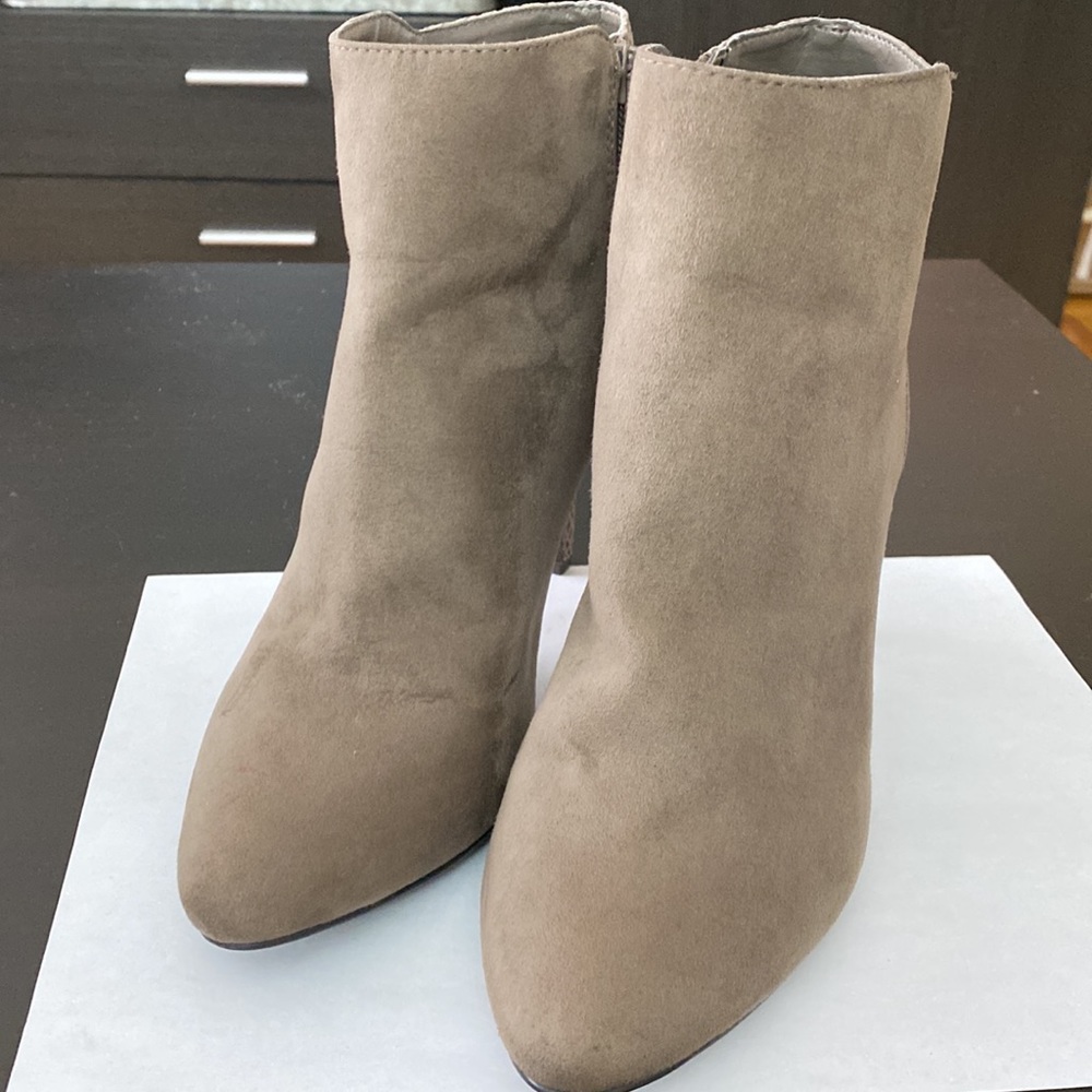 Madeline Booties in excellent used condition